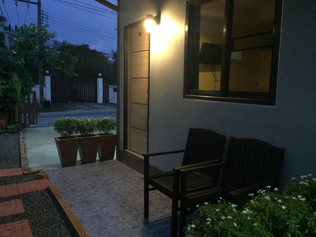 Chill Land House Hotel Plaja Bang Tao Exterior foto