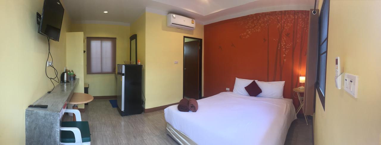 Chill Land House Hotel Plaja Bang Tao Exterior foto